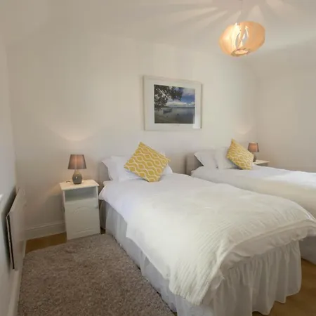 6 Aillebrack Cois Farraige * Ballyconneely