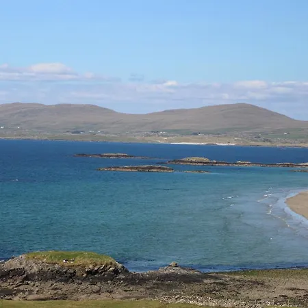 Holiday home 6 Aillebrack Cois Farraige *